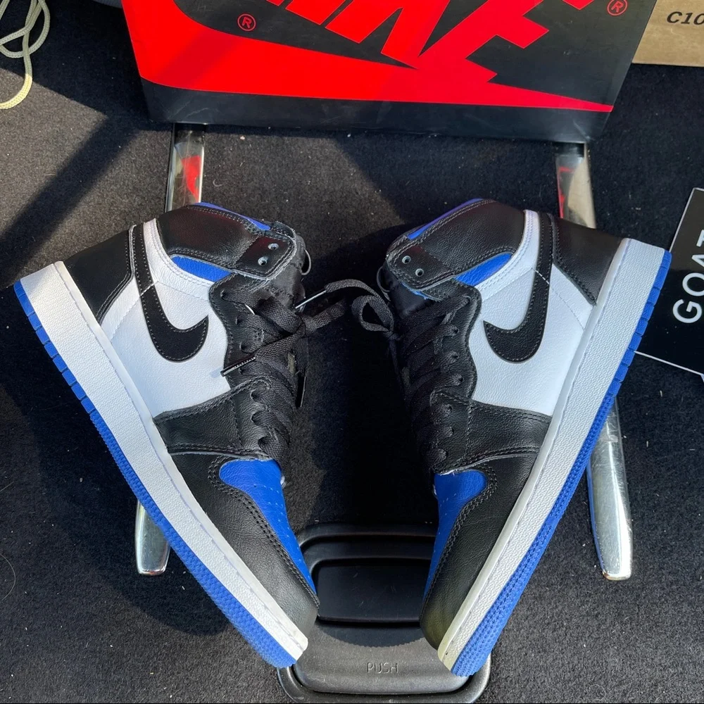 Jordan 1 Royal Toe - Picture 8 of 11